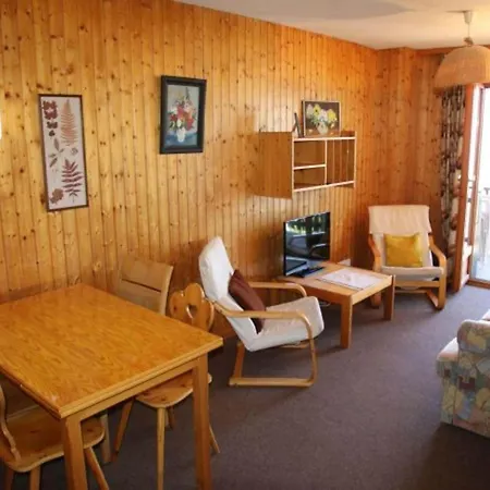 For 6 In Apartment