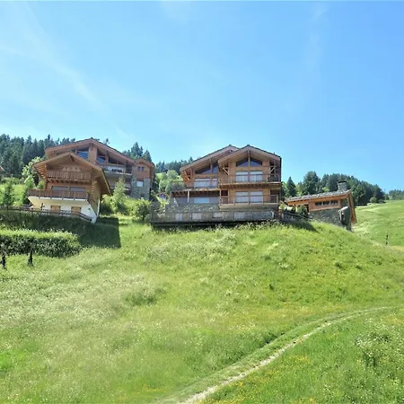 Exquisite With Balcony Apartment *