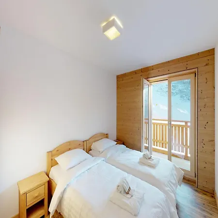 Apartment For 6 In Veysonnaz